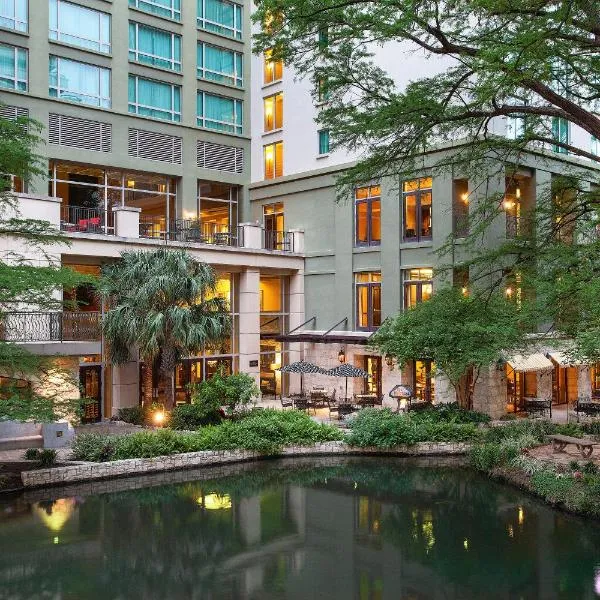 Hotel Contessa - Suites on the Riverwalk, отель в Сан-Антонио
