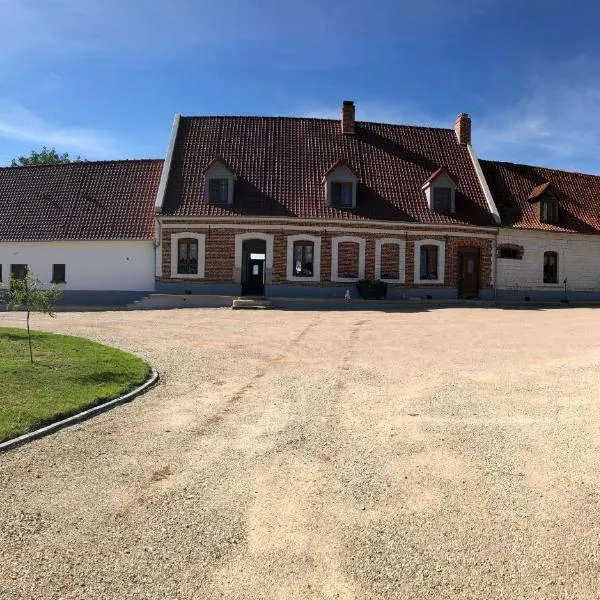 Aux doux logis, hotel en Argoules