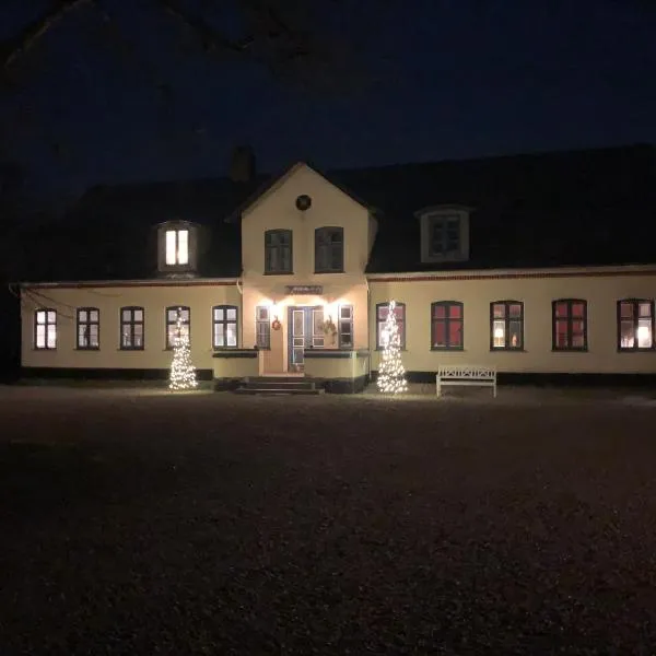 Bremsmaj Farm Holiday, hotell i Egernsund