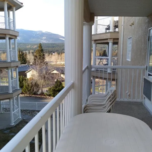 Fairmont Mountain View Villas, hotel en Fairmont Hot Springs