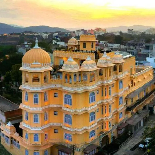 Bloom Boutique l A Heritage Property at Lake Pichola, hotel di Udaipur