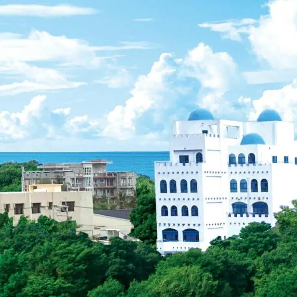 Moon Bay Coastal Hotel، فندق في شينتشنغ