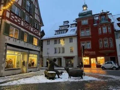 Fam M&H Schöne 2 Zimmer Ferienwohnung in Wangen Stadtmitte、ヴァンゲン・イム・アルゴイのホテル