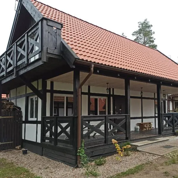 dom całoroczny na Kaszubach Nietoperek, prywatna balia, bania ruska, prywatna sauna, hotel in Niepoczołowice