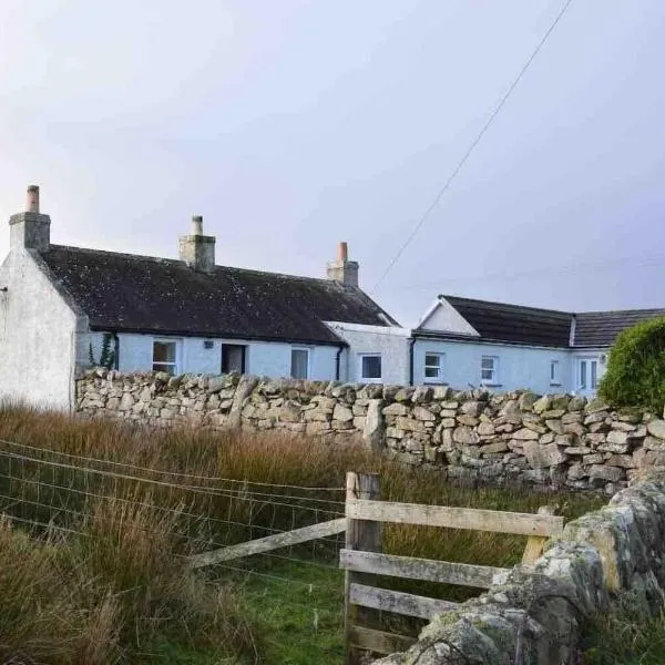 Quaint and quirky coastal Cottage Islay, hotel in Port Ellen