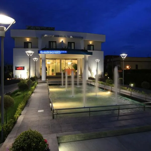 La Costiera Hotel, hotel v destinaci Marina di Varcaturo