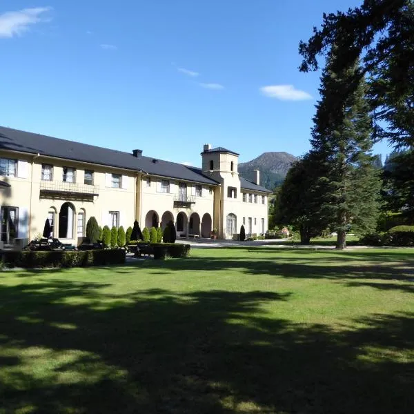 Hanmer Springs Hotel, hotel in Waiau