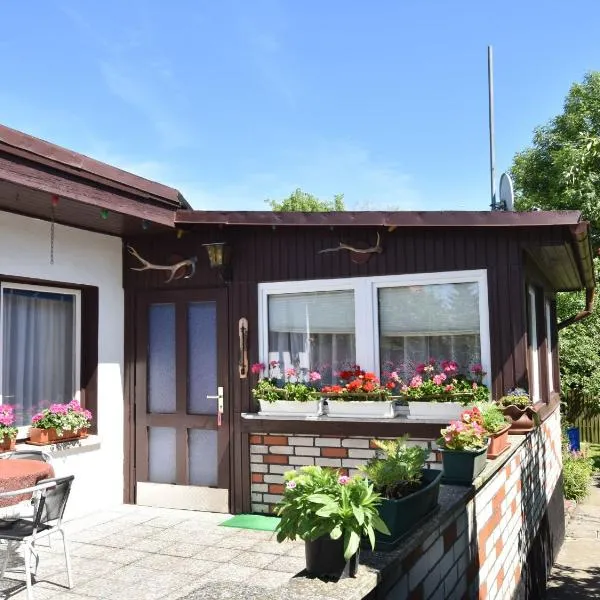 Bungalow in Kühlungsborn-West, hotel in Kühlungsborn