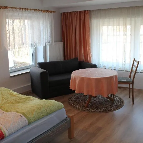 Cheerful Apartment in Brusow with Terrace, Garden and Barbecue, hotel in Kröpelin