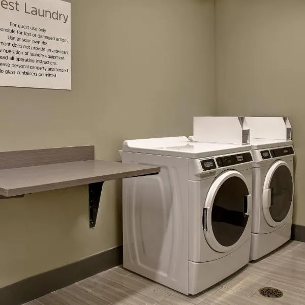 Holiday Inn Express & Suites - Ottawa by IHG, hotel in Ottawa