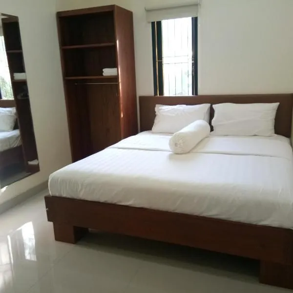 Clean & Comfort Homestay, hotell i Batu Merah