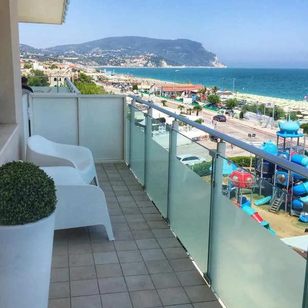 Emozione Marina - appartamento fronte mare, hotel di Marcelli