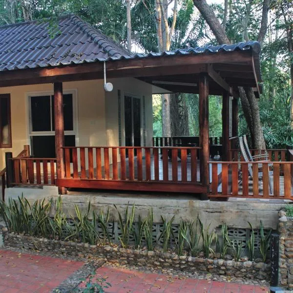 Baan Maka Nature Lodge โรงแรมในแก่งกระจาน