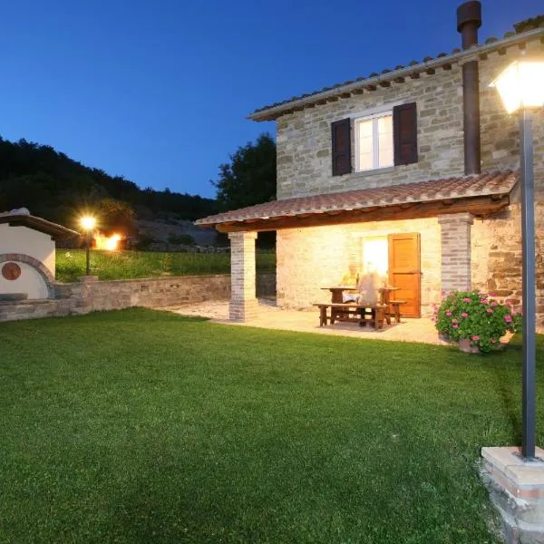 Agriturismo Caiburroni, hotel v destinaci Pietralunga