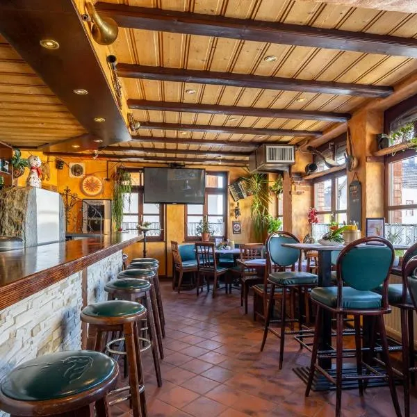 Landgasthof Eschbacher Katz, hotel v destinaci Usingen
