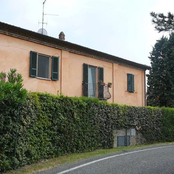 Charming 1-Bed Apartment in Castell'Arquato, hotelli kohteessa CastellʼArquato