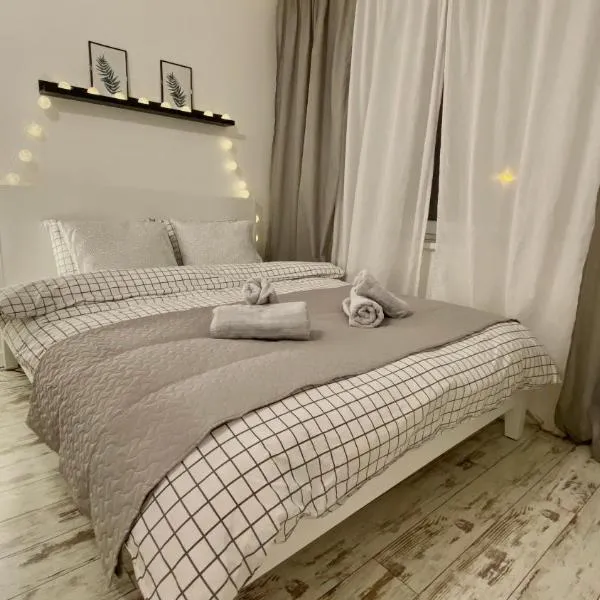 Cosy&White apartment in Daugavpils, hotel in Kaķīši