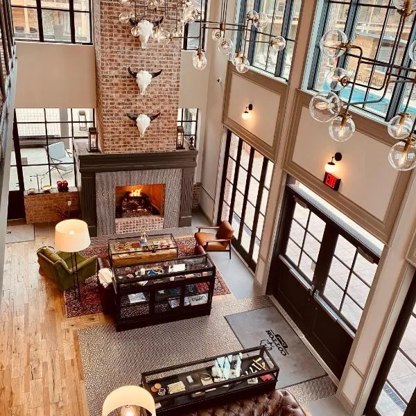 Cotton Court Hotel, by Valencia Hotel Collection, hotelli kohteessa Lubbock