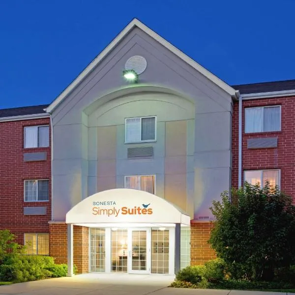 Sonesta Simply Suites Chicago Naperville, hotel v destinaci Warrenville