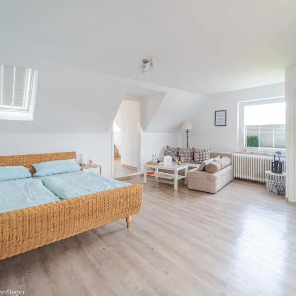 Möwennest II gemütliches Studio-Apartment mit WLAN & Küche, hotel em Emden