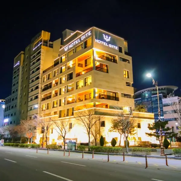 Suncheon Hotel Gite, hotel u gradu Suncheon