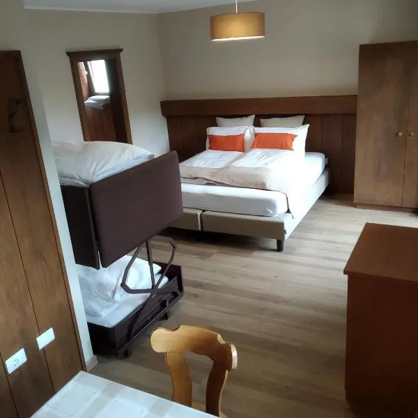 Holiday House Erika, hotel a Valdidentro