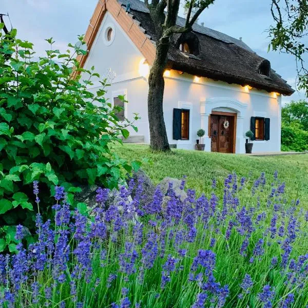 Kál Kőve Vendégház és Bortéka, hotel en Köveskál