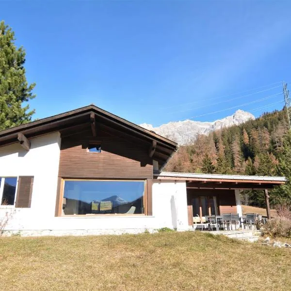 Haus Schwarz, hotel a Savognin