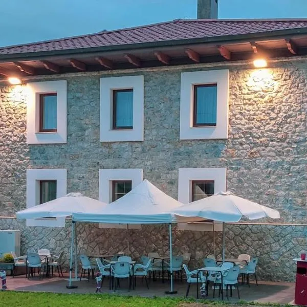 Hostal Óleo Auto Check-in, hotel di Santander