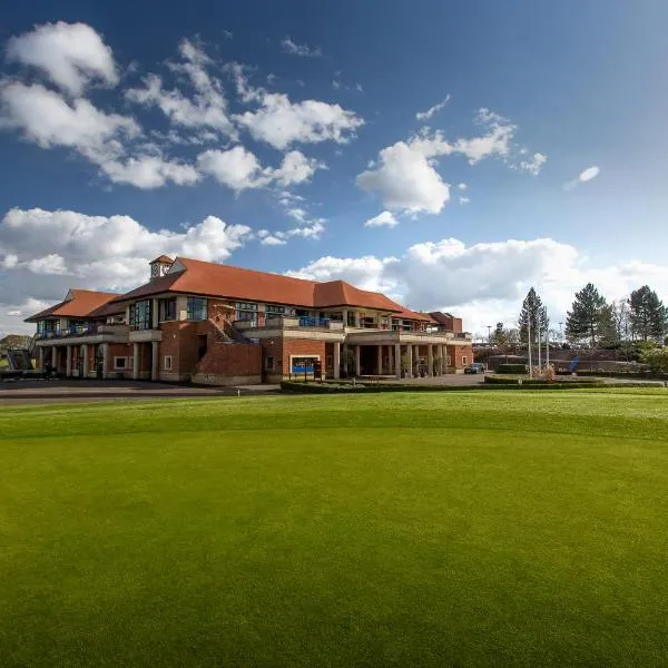 The Oxfordshire Golf & Spa Hotel, hotel in Worminghall