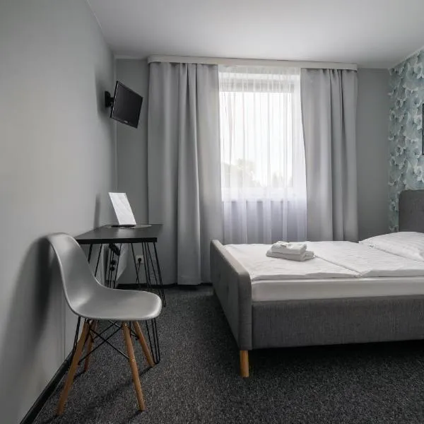 Noclegi Stop and Sleep, hotell i Żarska