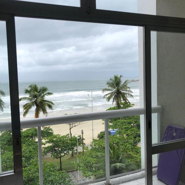 Apartamento pé na areia
