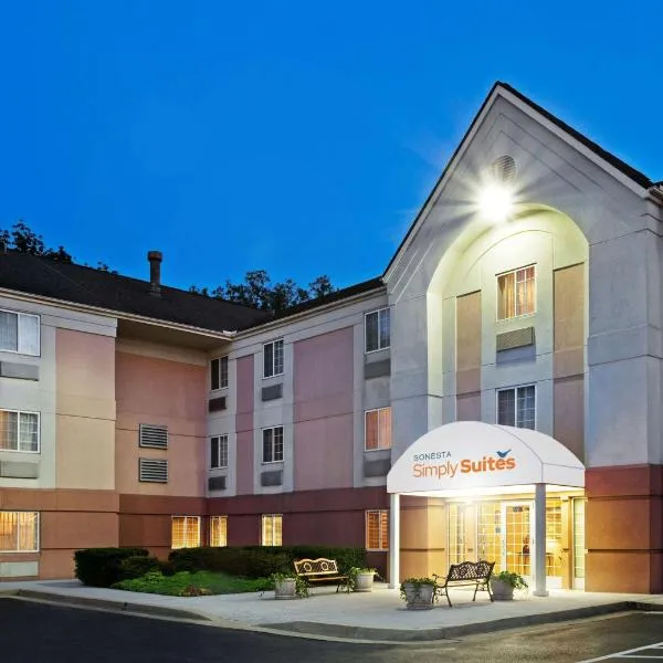 Sonesta Simply Suites Knoxville, khách sạn ở Farragut