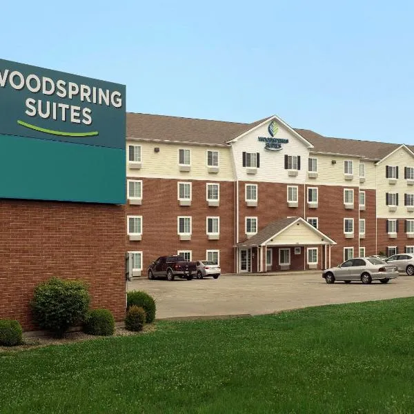 WoodSpring Suites Louisville Clarksville โรงแรมในSellersburg