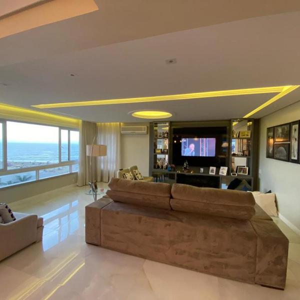 Apartamento com linda vista do mar