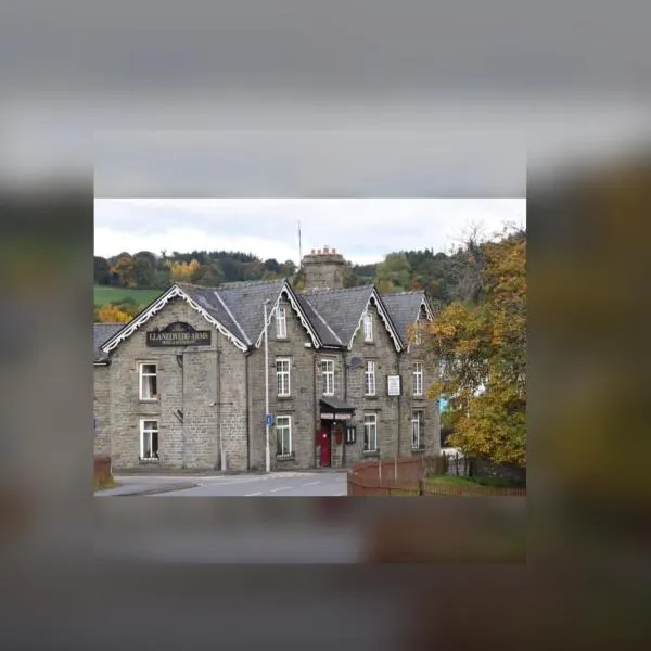 The Llanelwedd Arms Hotel, hotel in Llanfihangel Rhydithon