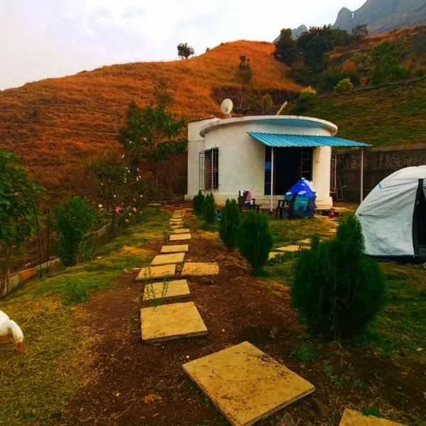 Jandyal Farm House, hotel v destinaci Malshej Ghat