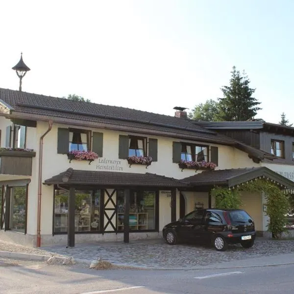 Gästehaus Sattlerhof, viešbutis mieste Bernau prie Chymzės