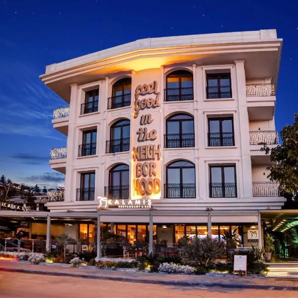 39 Kalamış Marina Hotel & Restaurant, hotel en Kınalı