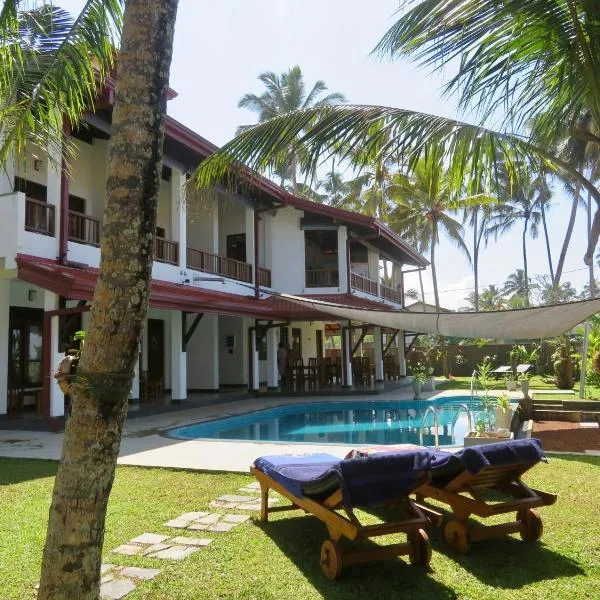 Thoduwawa Beach Villa, hotel in Agalawatta