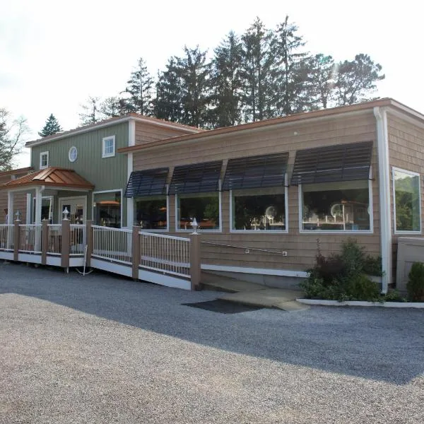 Lake Front Hotel, hotel en Cooperstown