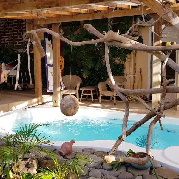 Appartement moderne à Le Lamentin avec piscine partagée - 20m², hotel in Le Lamentin