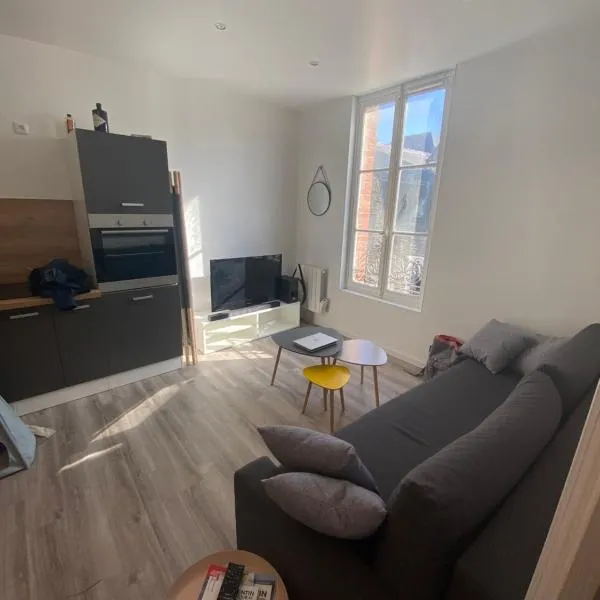 Cosy Flat Carteret - Appartement centre bourg - 4 personnes, hotel v destinaci Barneville-Carteret