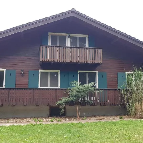 Maison Chalet, viešbutis mieste Grandfontaine