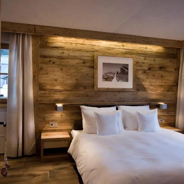 Chalet Corvara, hotel in Corvara in Badia
