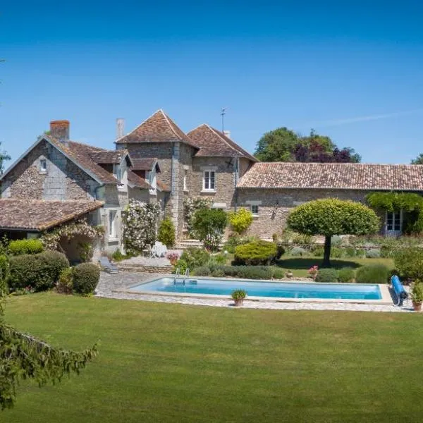 Chambres d'Hôtes La Pocterie, hotel v destinaci Vouneuil-sur-Vienne