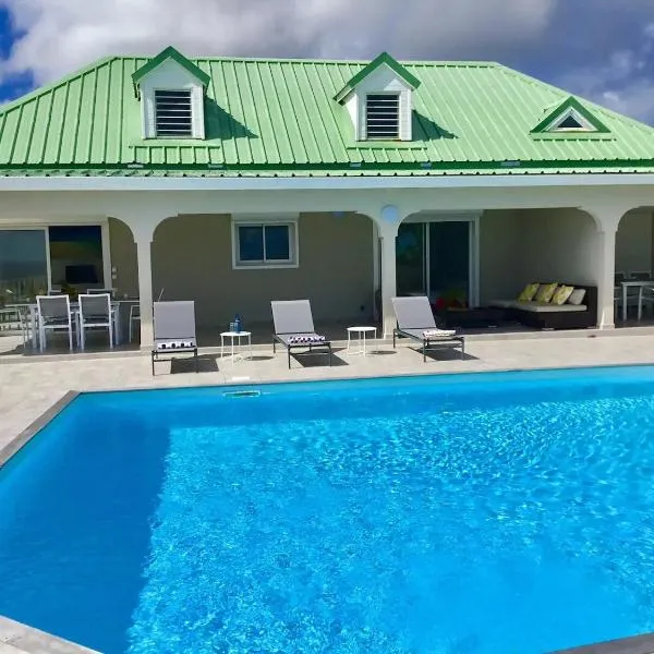 V2 Dream panorama of the ocean, hotel in Oyster Pond