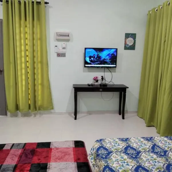 Sacha Homestay, hotel in Kampong Kawak