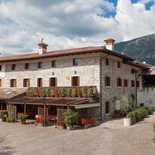 Agriturismo I Comelli, hotel em Montenars