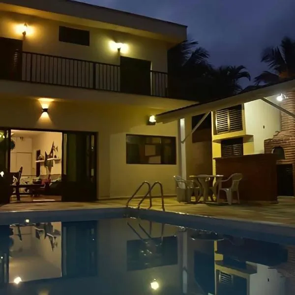 Alma de Maré Hostel, hotel a Guarujá